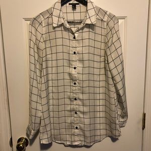 Long sleeve checked button down shirt